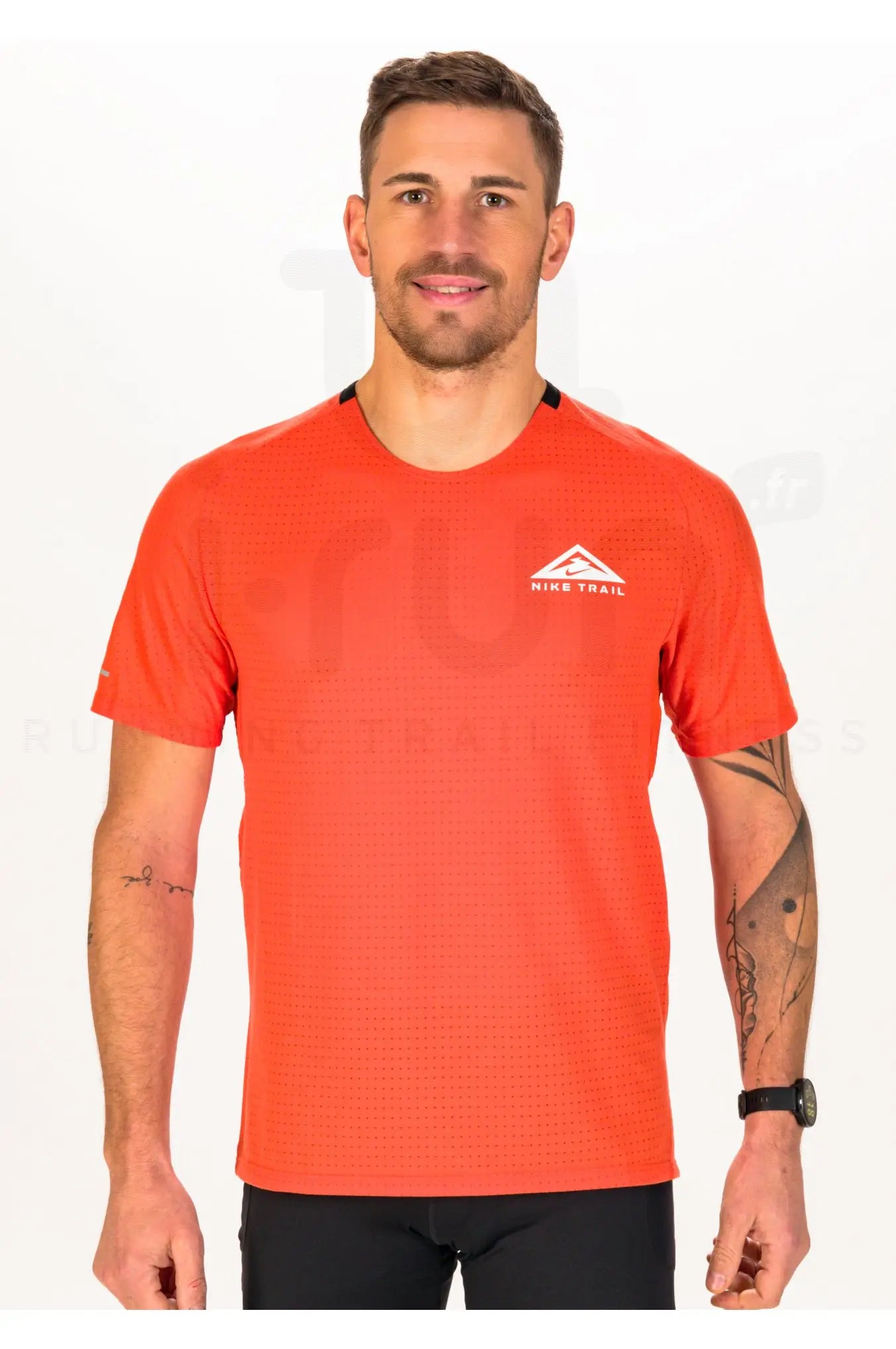 Nike Trail solar chase running T
