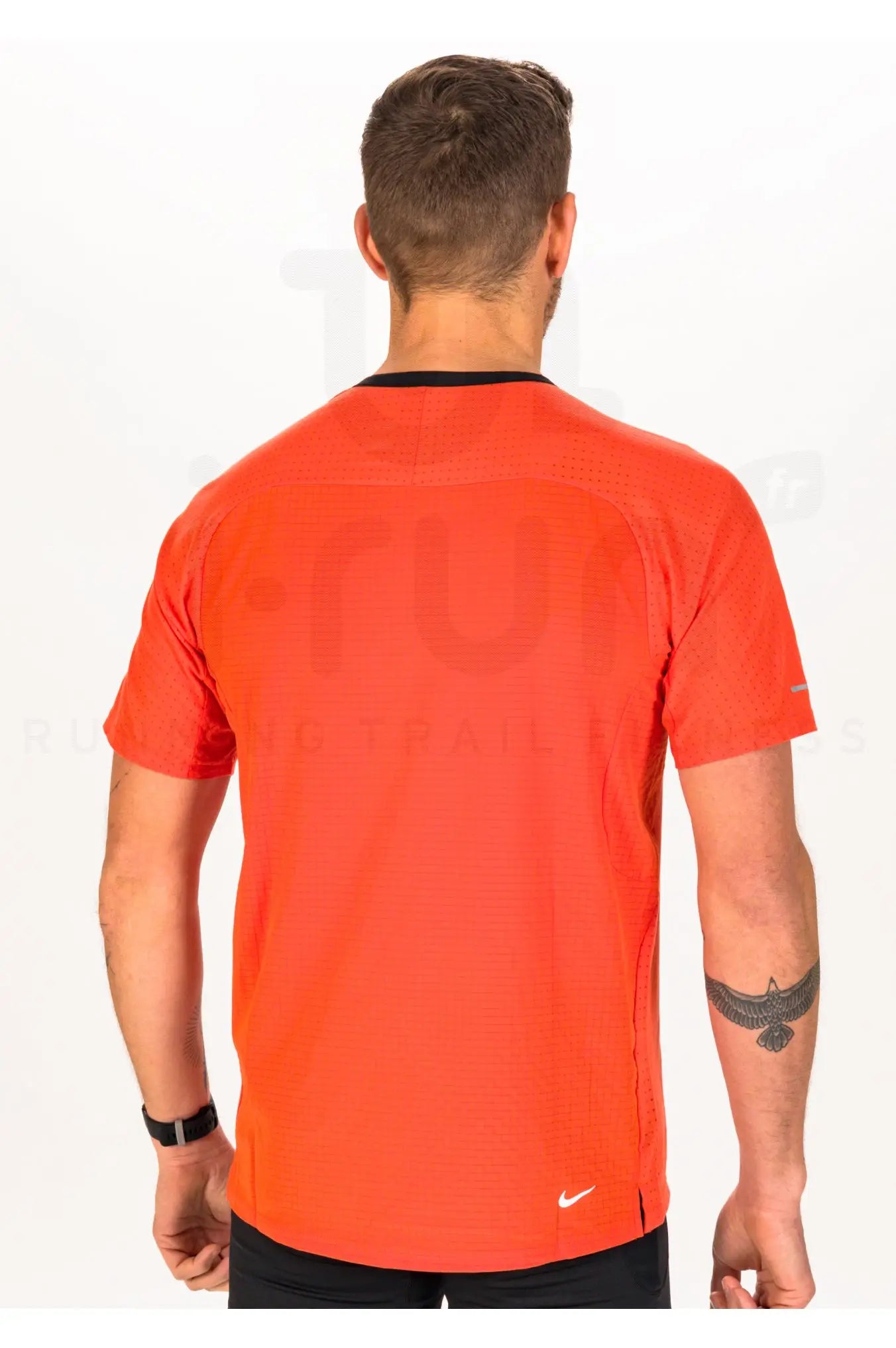 Nike Trail solar chase running T