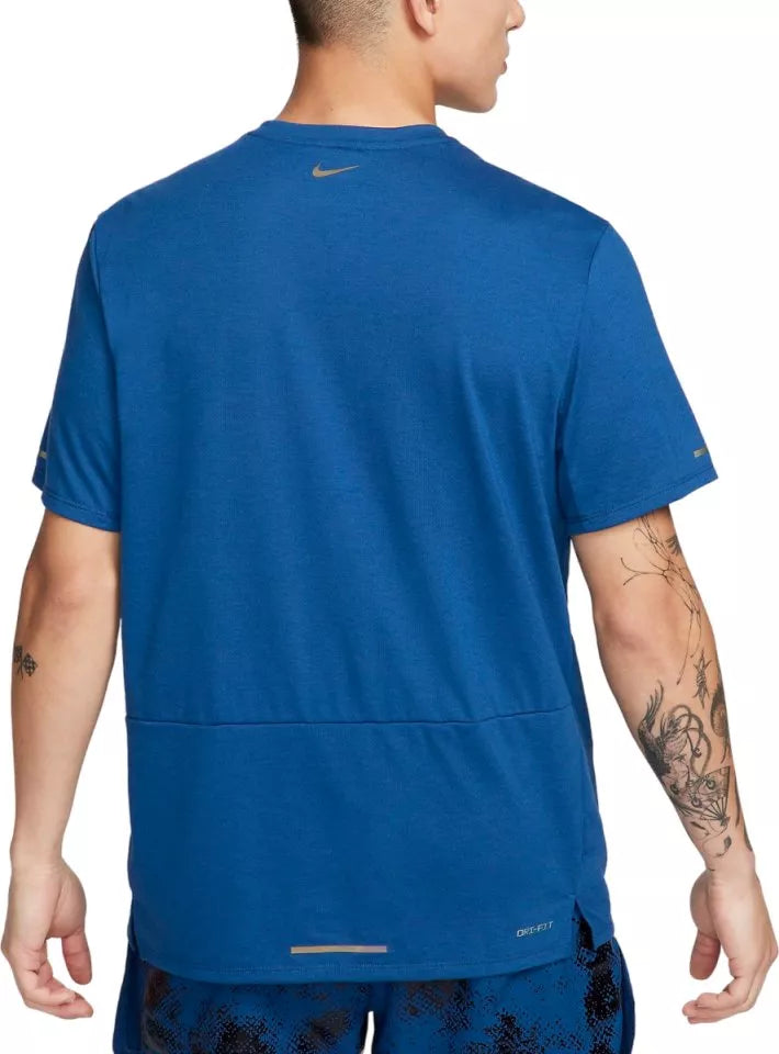 Nike Dri-Fit Rise 365 Run Division Top