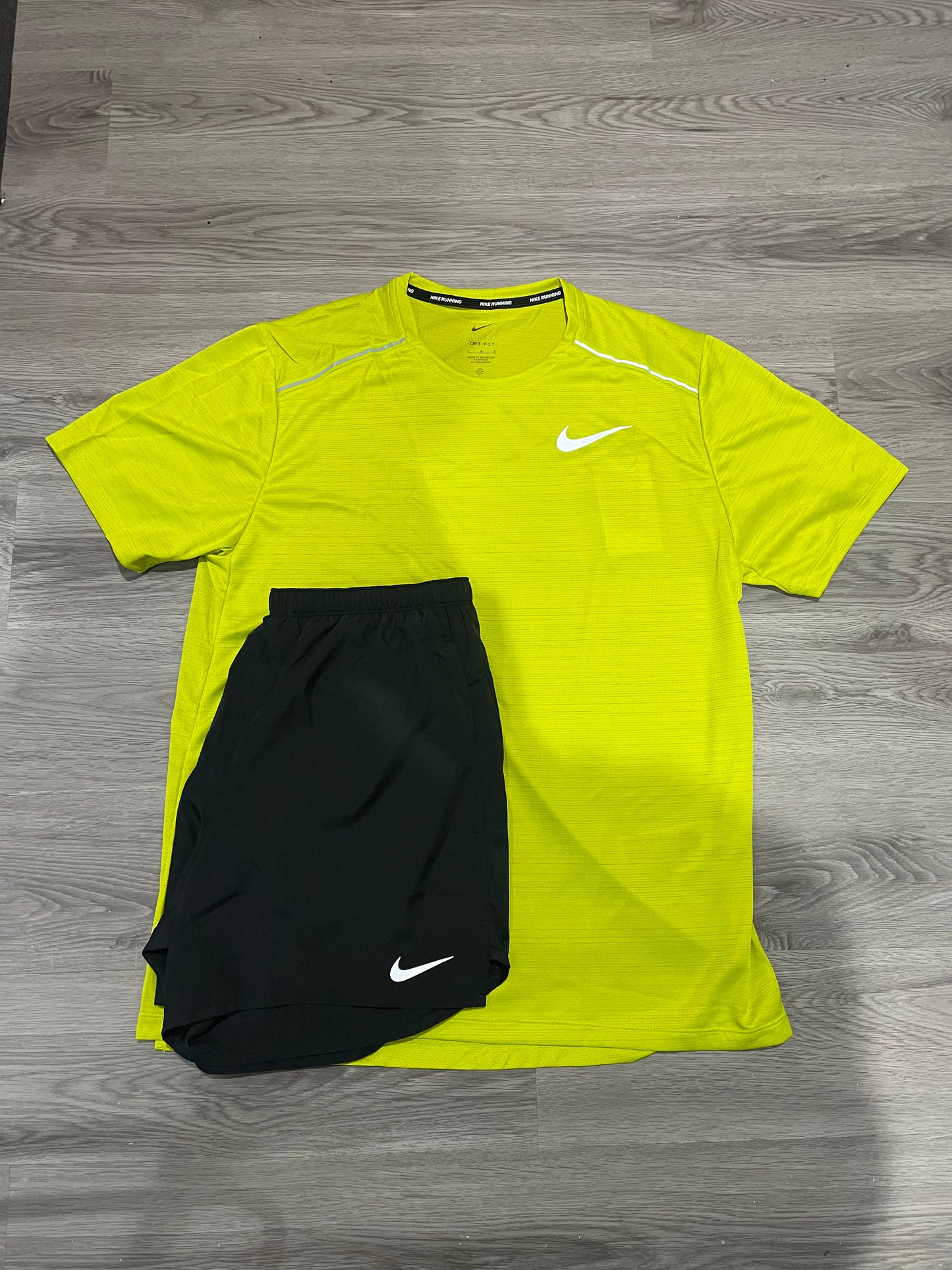 Nike Miller ‘Yellow strike’ set