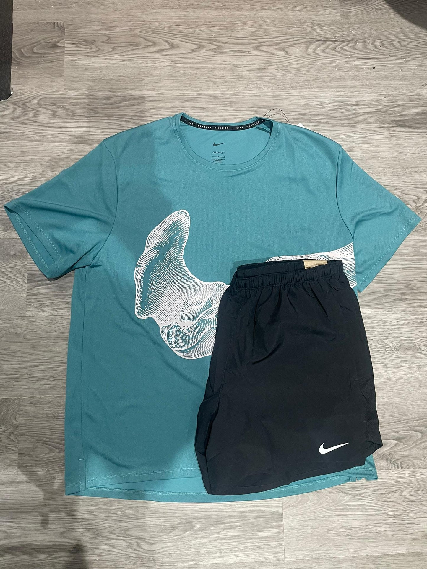 Nike Dri-FIT UV Run Division Miler - Blue / Teal / Black Shorts Set